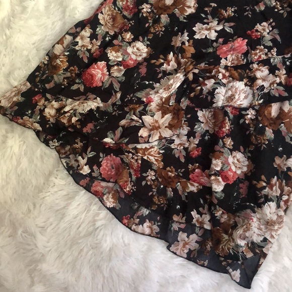 Lea & Viola Curve NWT Black Floral Wrap Dress 🌺 - Picture 4 of 11